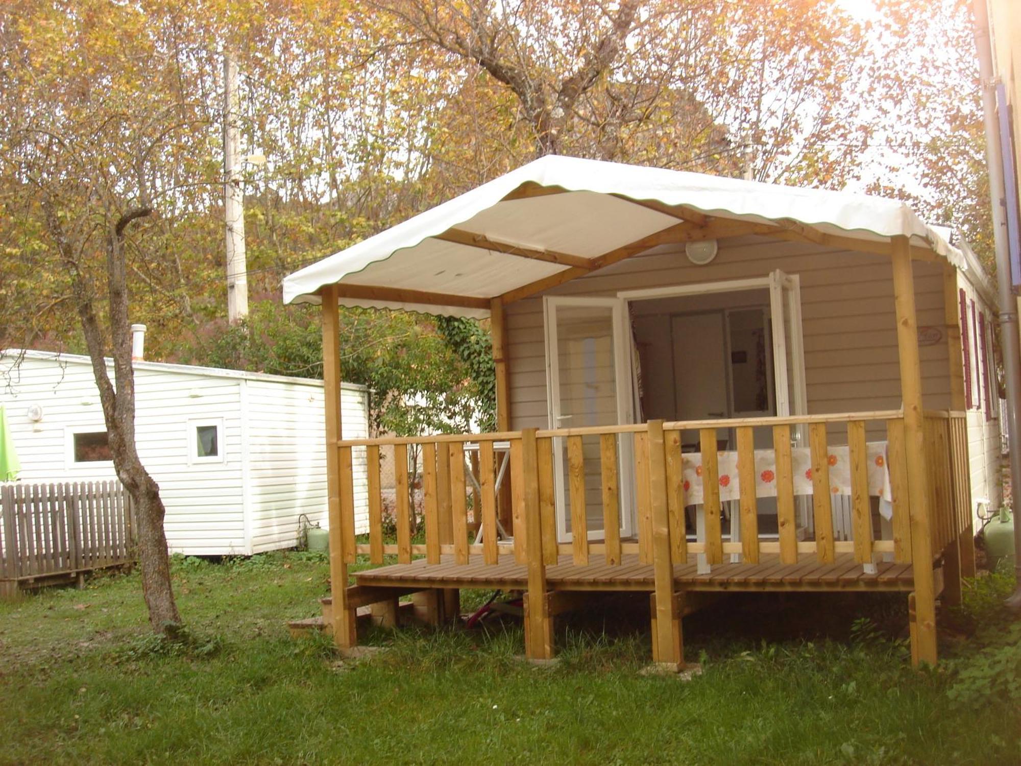 Camping Frederic Mistral กาสเตลลาน ภายนอก รูปภาพ
